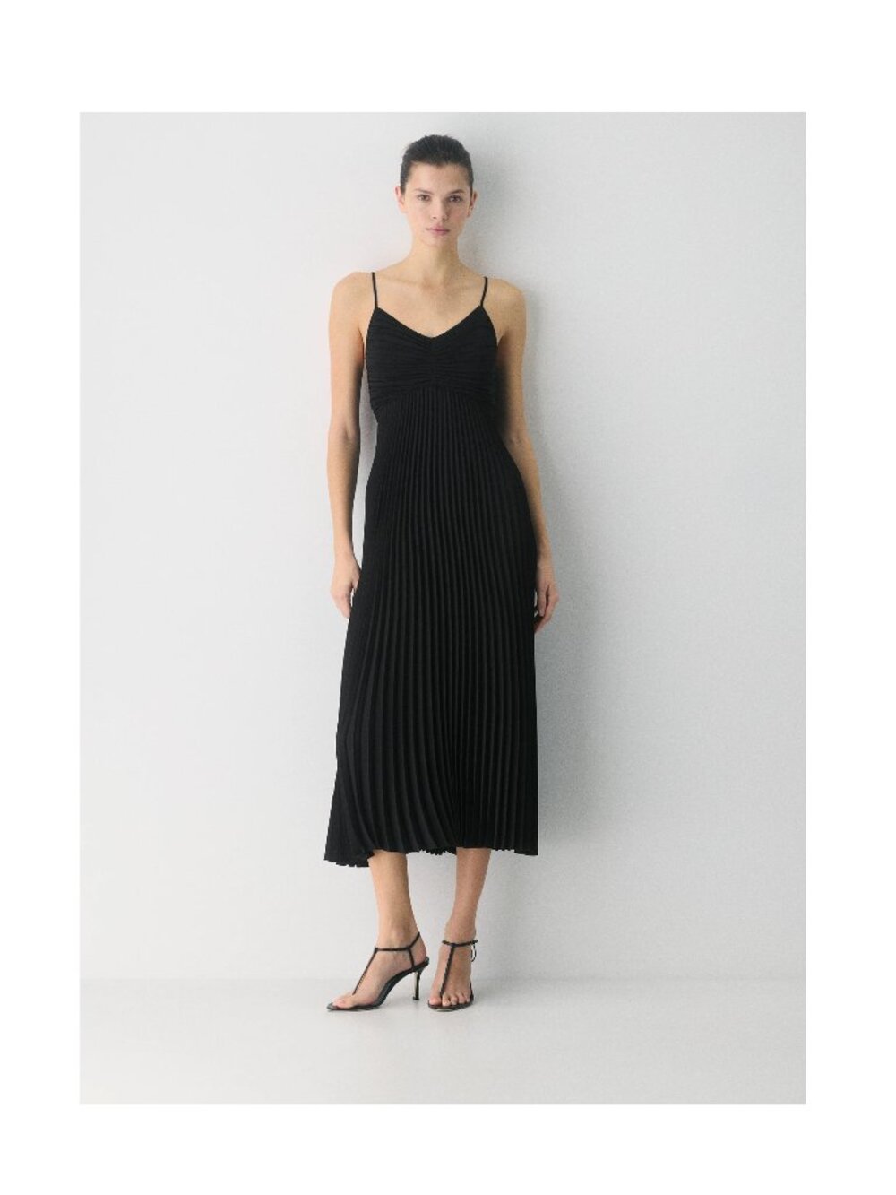 Babaton Celebrate Dress / Size 4 / Black Pleated Natte Satin Maxi Aritzia